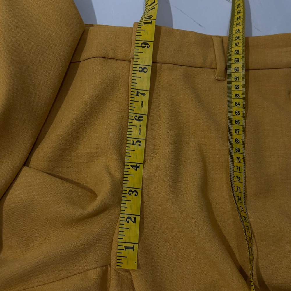 Old Navy Harper Mid-Rise Crop Pants 8 Regular Mustard Yellow Slim Work Office - Picture 12 of 13